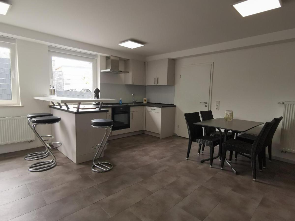 Moderne Wohnung Mit Terrasse Und Eigenem Zugang. Remscheid Exterior photo